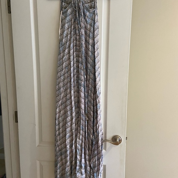 Billabong Maxi Dress - Picture 2 of 2